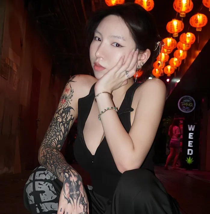 Dekbabymei สาวสักลาย
